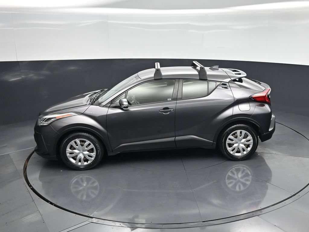 Used 2020 Toyota C-HR LE FWD image 37