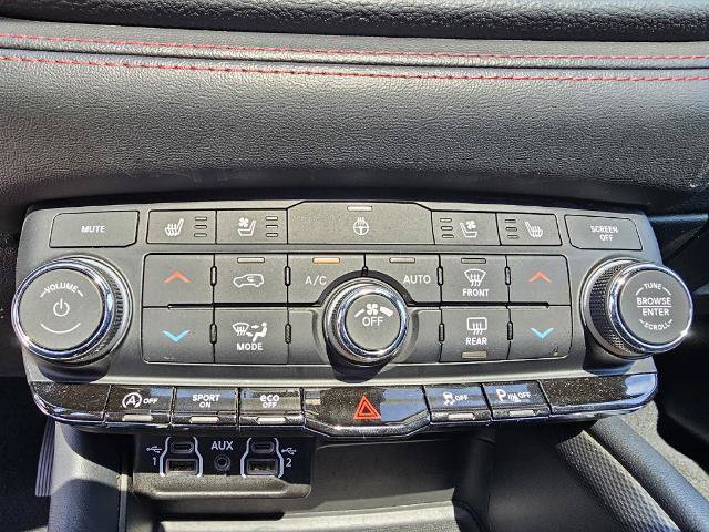 Used 2024 Dodge Durango GT AWD/4WD image 28