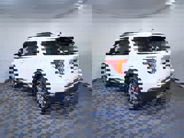 Certified 2023 Ford Explorer XLT w/ Equipment Group 202A image 6