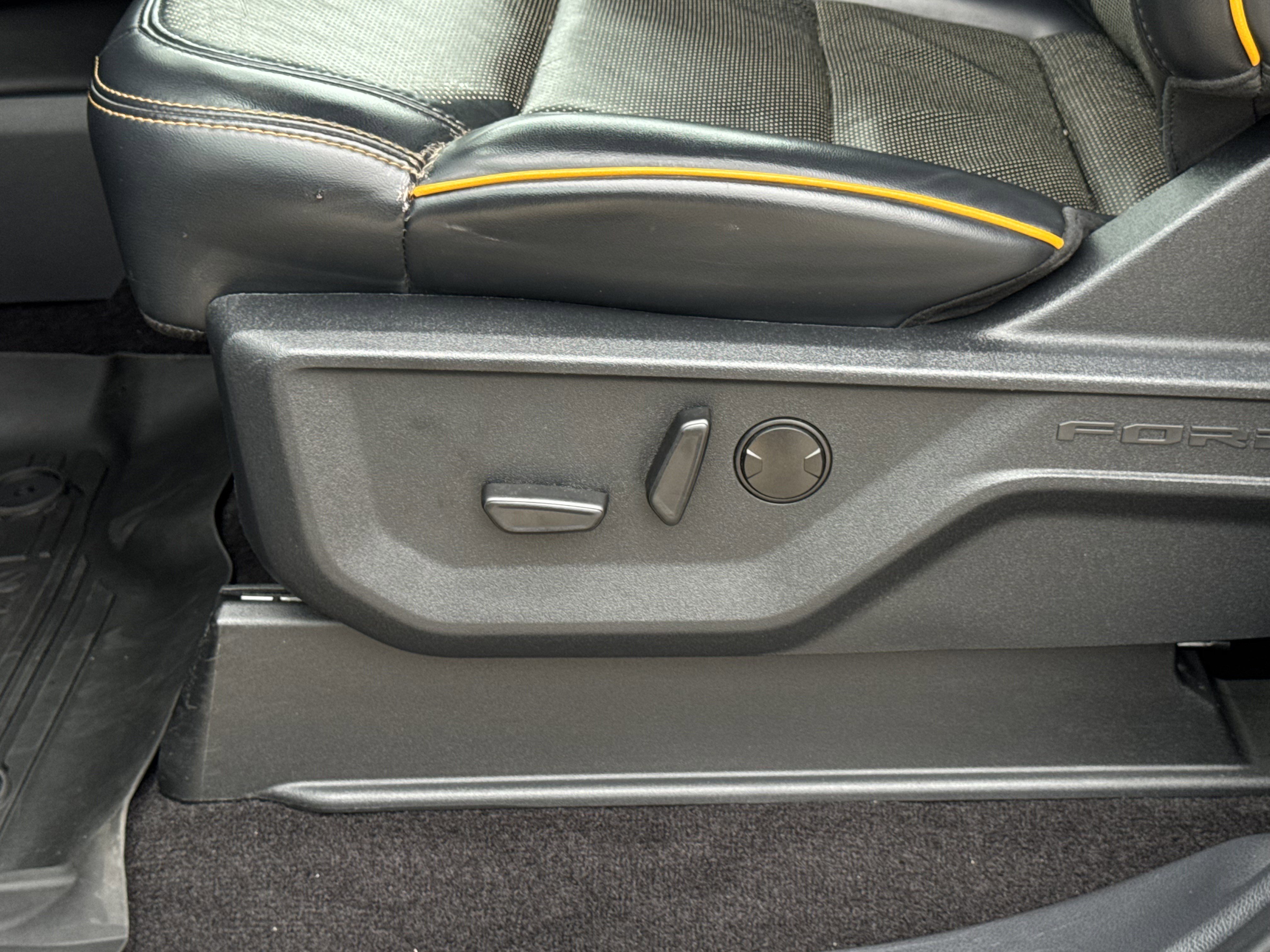 Certified 2022 Ford F150 Tremor w/ Equipment Group 402A High image 17