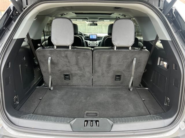 Certified 2023 Ford Explorer XLT w/ Equipment Group 202A AWD/4WD image 28