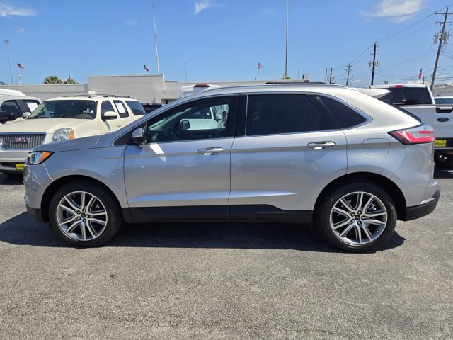 Certified 2023 Ford Edge Titanium AWD/4WD image 5