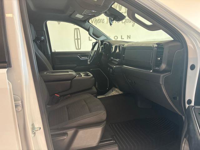 Used 2023 Chevrolet Silverado 1500 LT AWD/4WD image 6