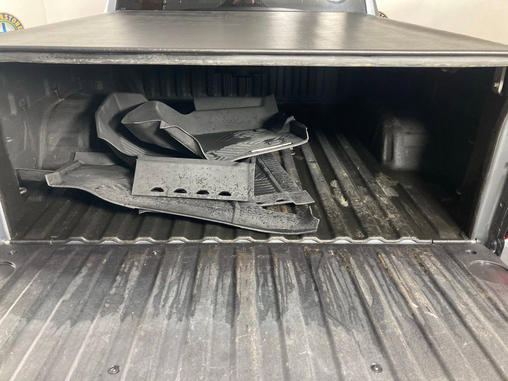 Used 2021 Chevrolet Silverado 1500 RST image 23