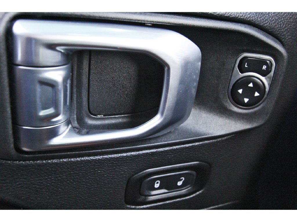 Used 2021 Jeep Wrangler Unlimited Rubicon AWD/4WD image 22