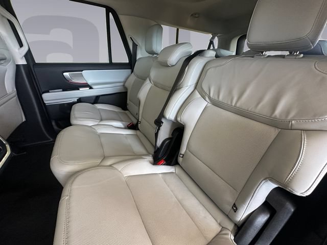 Certified 2025 Ford Expedition Max Platinum AWD/4WD image 16