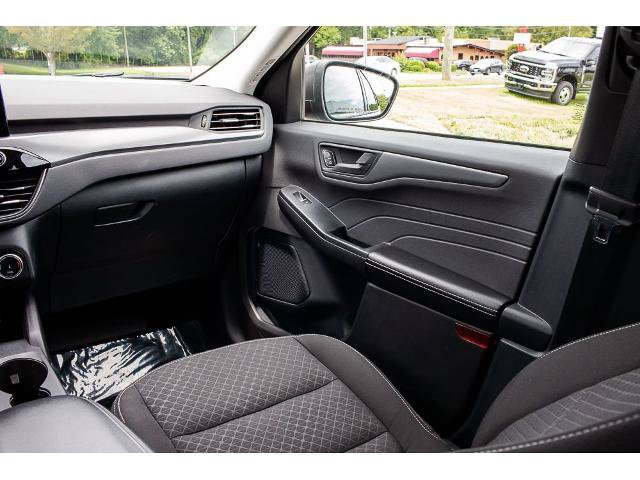 Certified 2024 Ford Escape Active AWD/4WD image 16