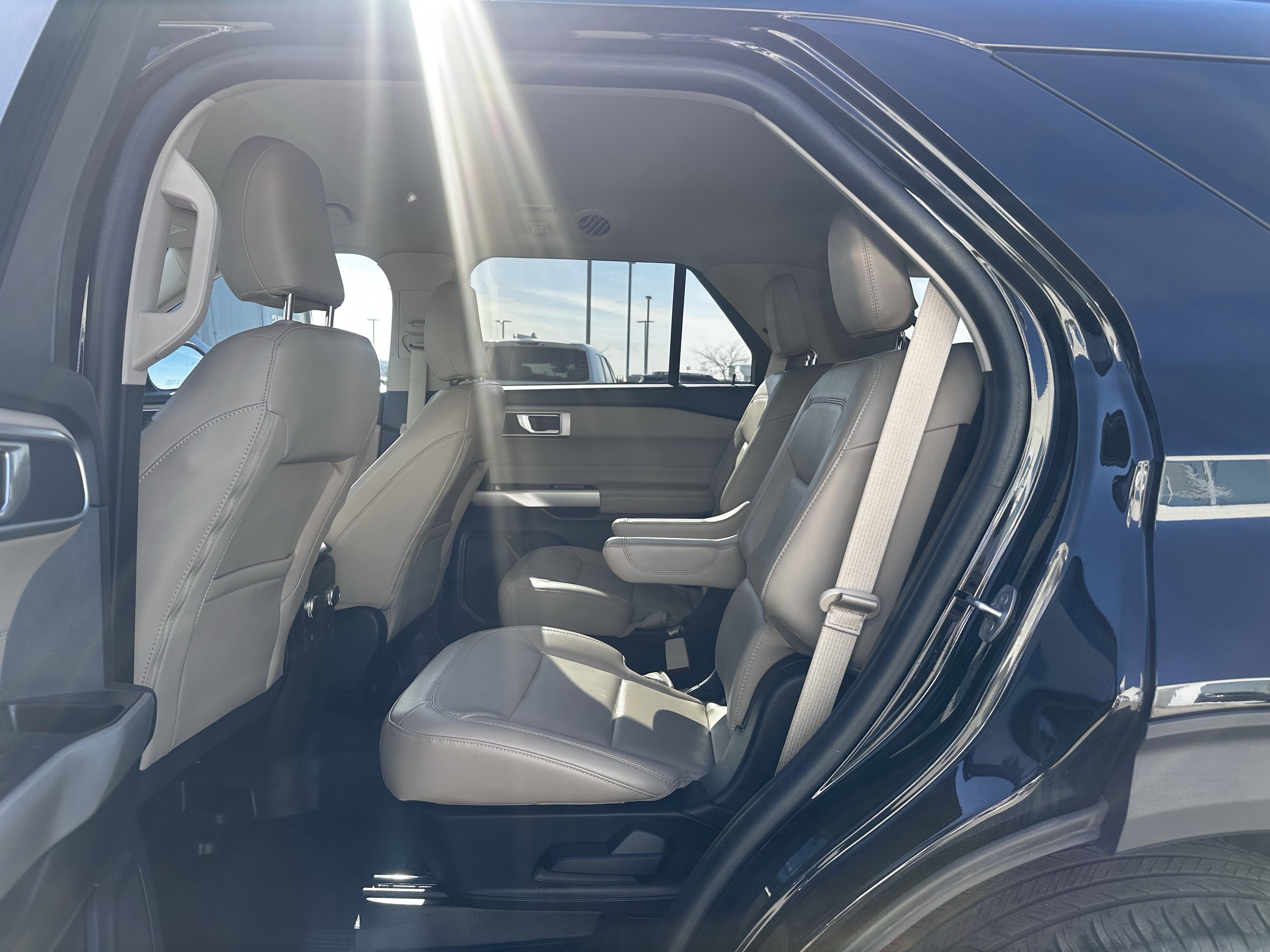 Certified 2023 Ford Explorer XLT w/ Equipment Group 202A AWD/4WD image 19