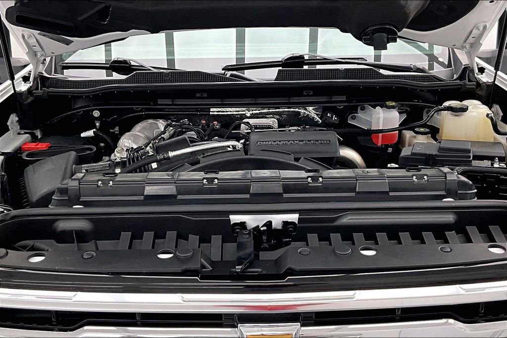 Used 2024 Chevrolet Silverado 2500 High Country AWD/4WD image 10