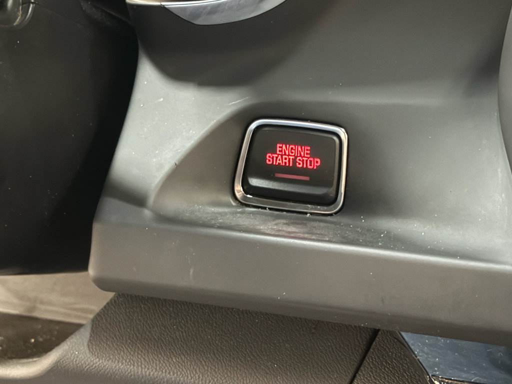 Used 2020 Chevrolet Camaro LT w/ RS Package image 12