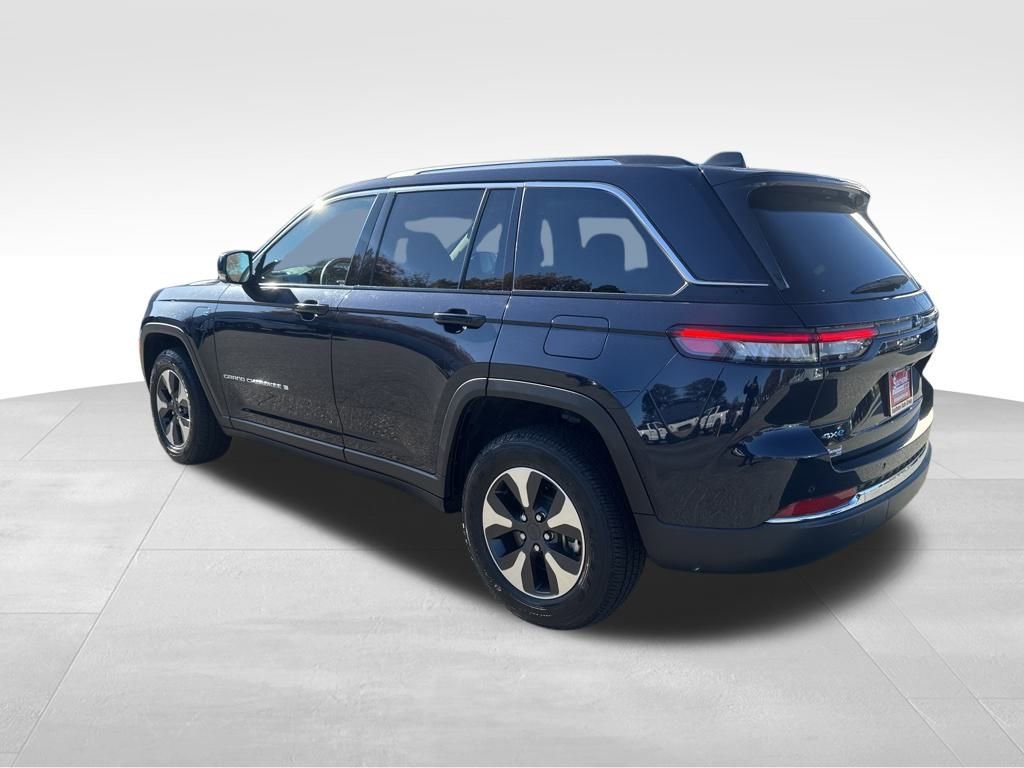 Used 2024 Jeep Grand Cherokee Limited 4xe image 29