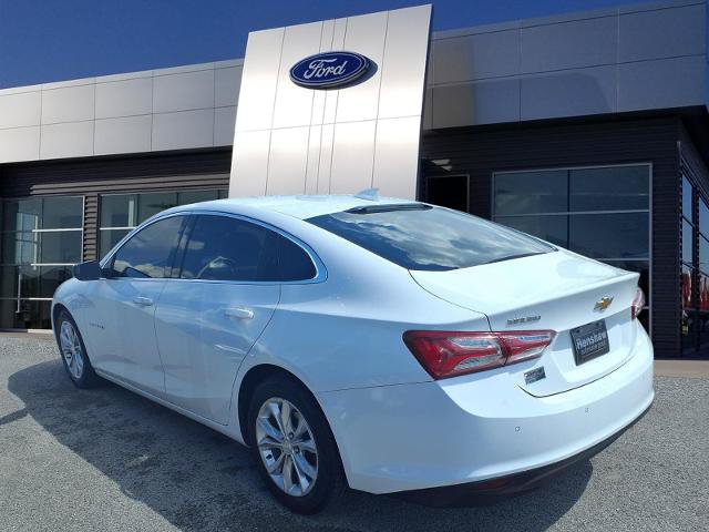 Used 2019 Chevrolet Malibu LT w/ Leather Package FWD image 3