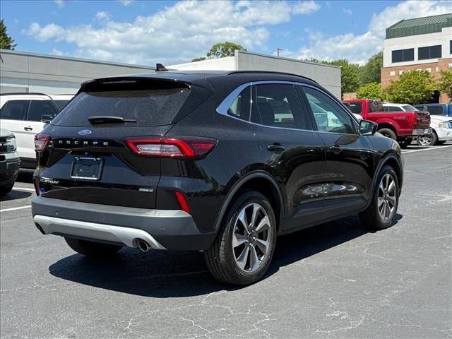 Certified 2023 Ford Escape Platinum AWD/4WD image 4