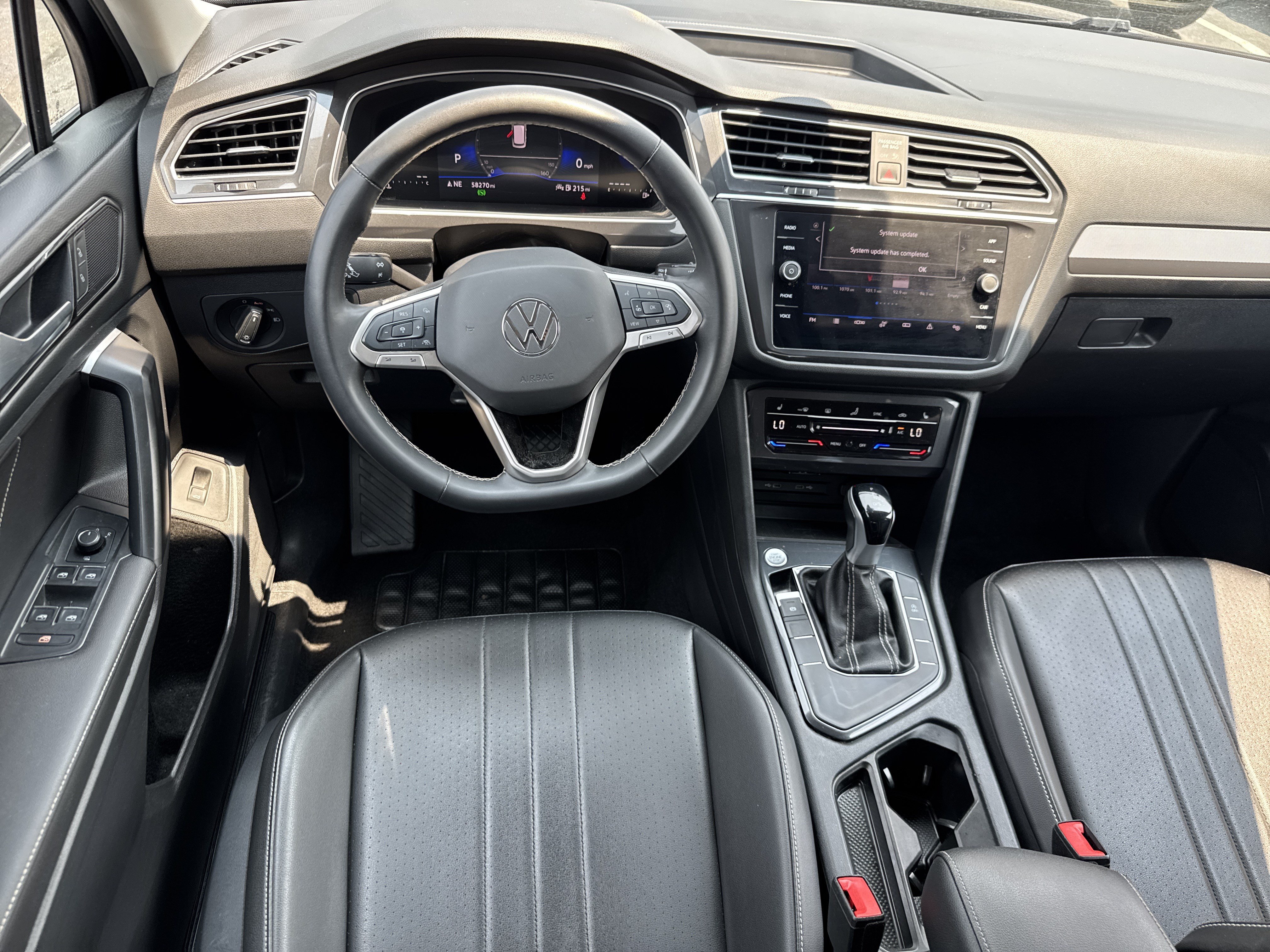 Used 2024 Volkswagen Tiguan SE FWD image 12