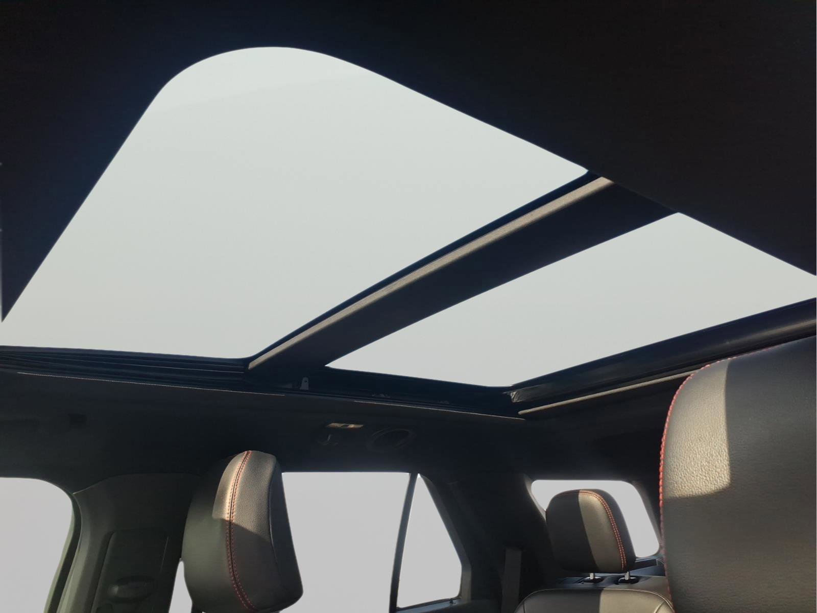 Certified 2023 Ford Explorer ST-Line w/ Class IV Trailer Tow Package image 14