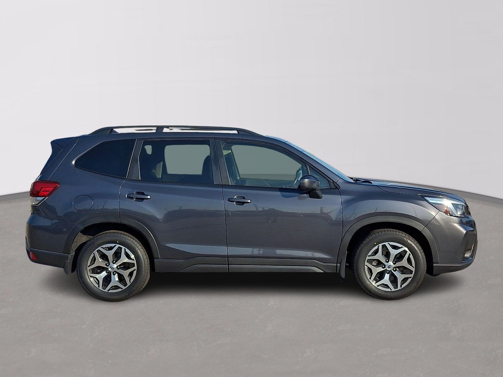 Used 2021 Subaru Forester Premium AWD/4WD image 7
