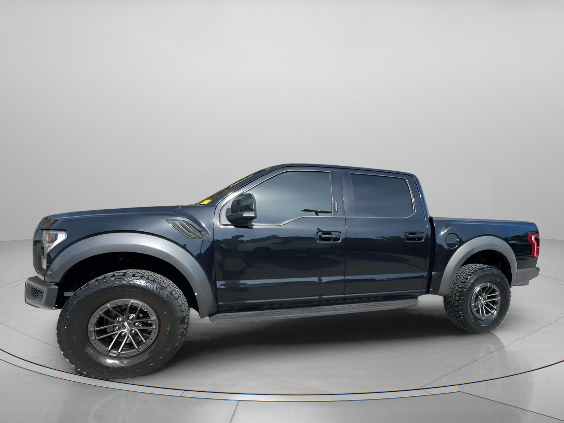 Certified 2020 Ford F150 Raptor w/ Equipment Group 802A Luxury image 6