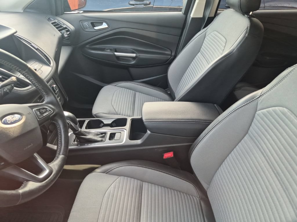 Certified 2019 Ford Escape SE FWD image 25