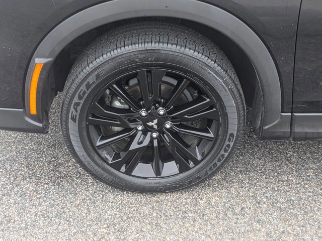 Used 2024 Mitsubishi Eclipse Cross LE image 10