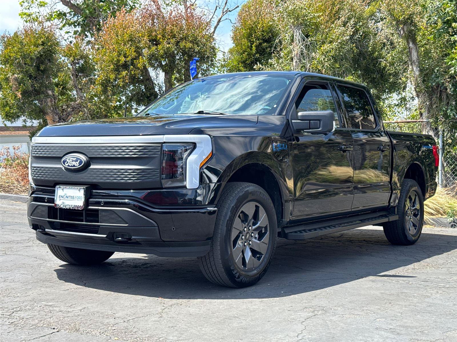 Certified 2024 Ford F150 Lightning Flash AWD/4WD image 4