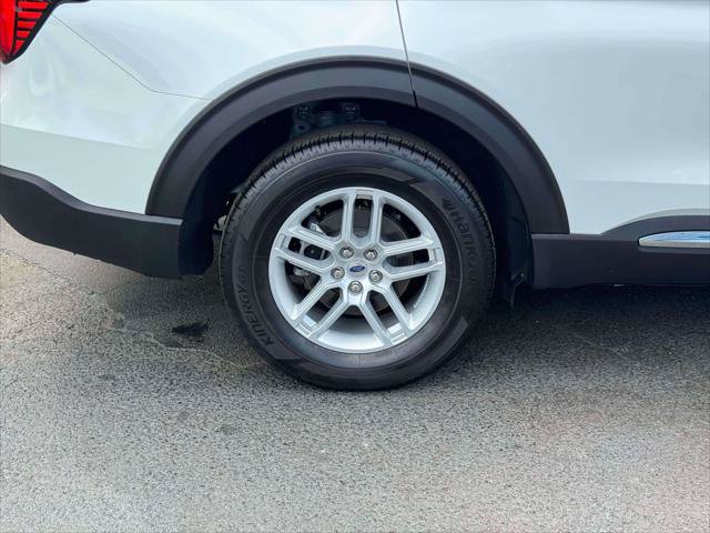 Certified 2025 Ford Explorer Active AWD/4WD image 10