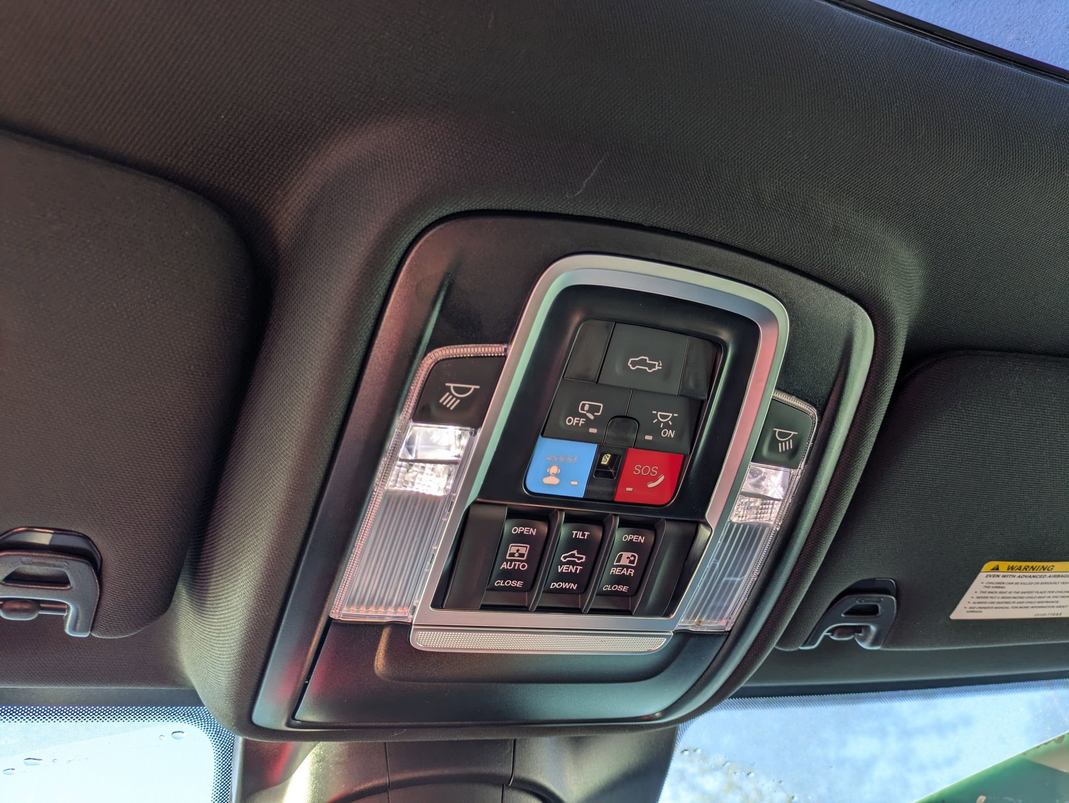 Used 2024 RAM 2500 Limited image 26