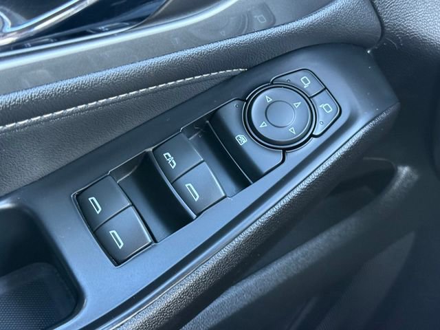 Used 2023 Chevrolet Traverse LT AWD/4WD image 23