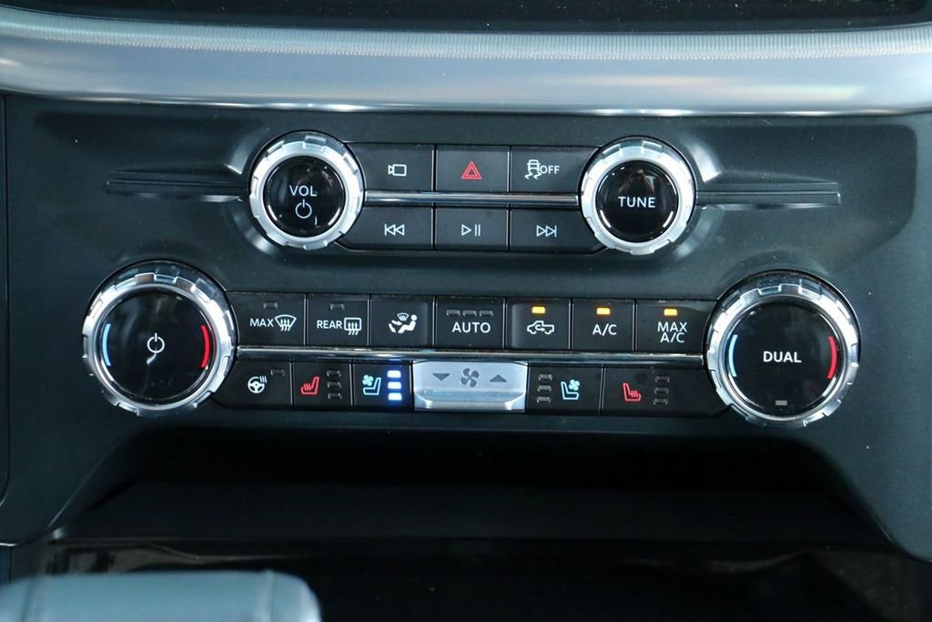 Certified 2025 Ford F150 Lariat w/ Equipment Group 501A Mid AWD/4WD image 25