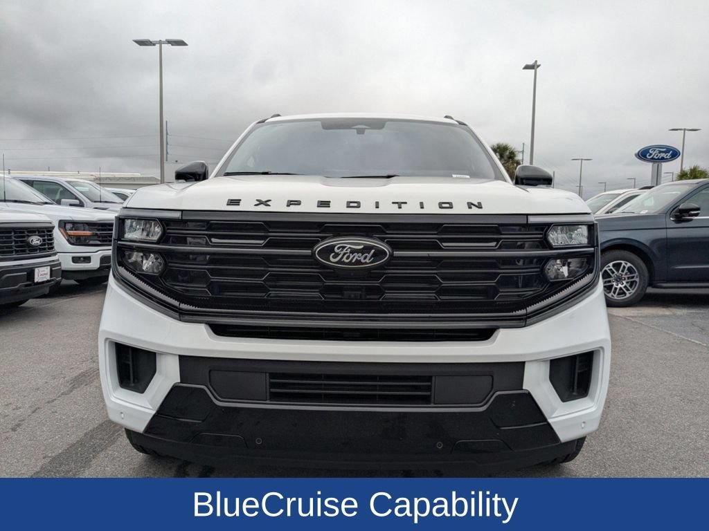 Certified 2025 Ford Expedition Platinum w/ Stealth Performance Package AWD/4WD image 9