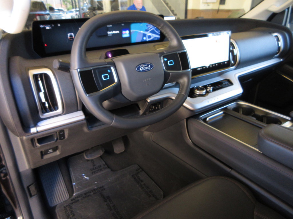 Certified 2025 Ford Expedition Max Active RWD image 14