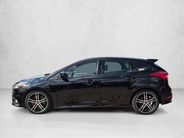 Certified 2018 Ford Focus ST FWD image 9
