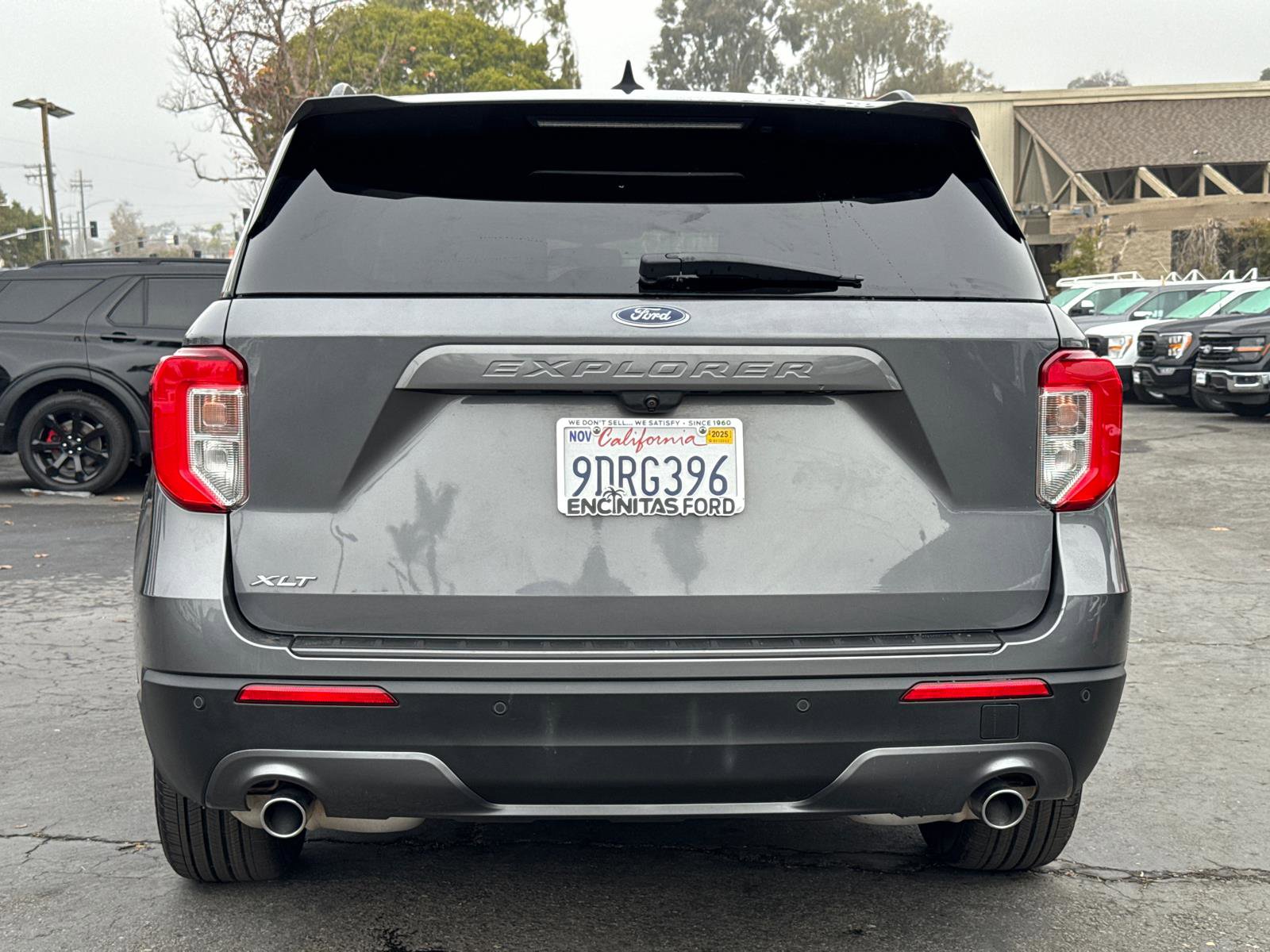 Certified 2022 Ford Explorer XLT w/ Equipment Group 202A image 9