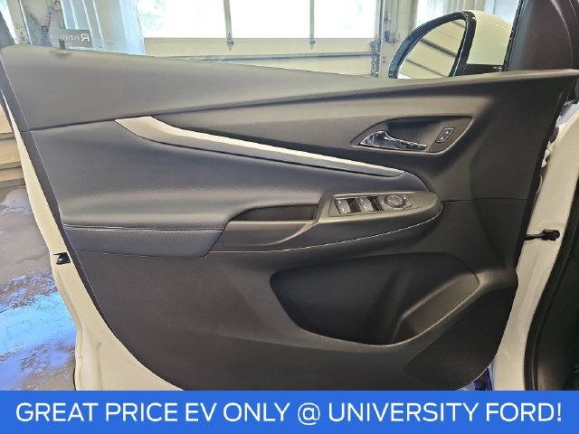 Used 2023 Chevrolet Bolt EUV LT w/ Convenience Package FWD image 27
