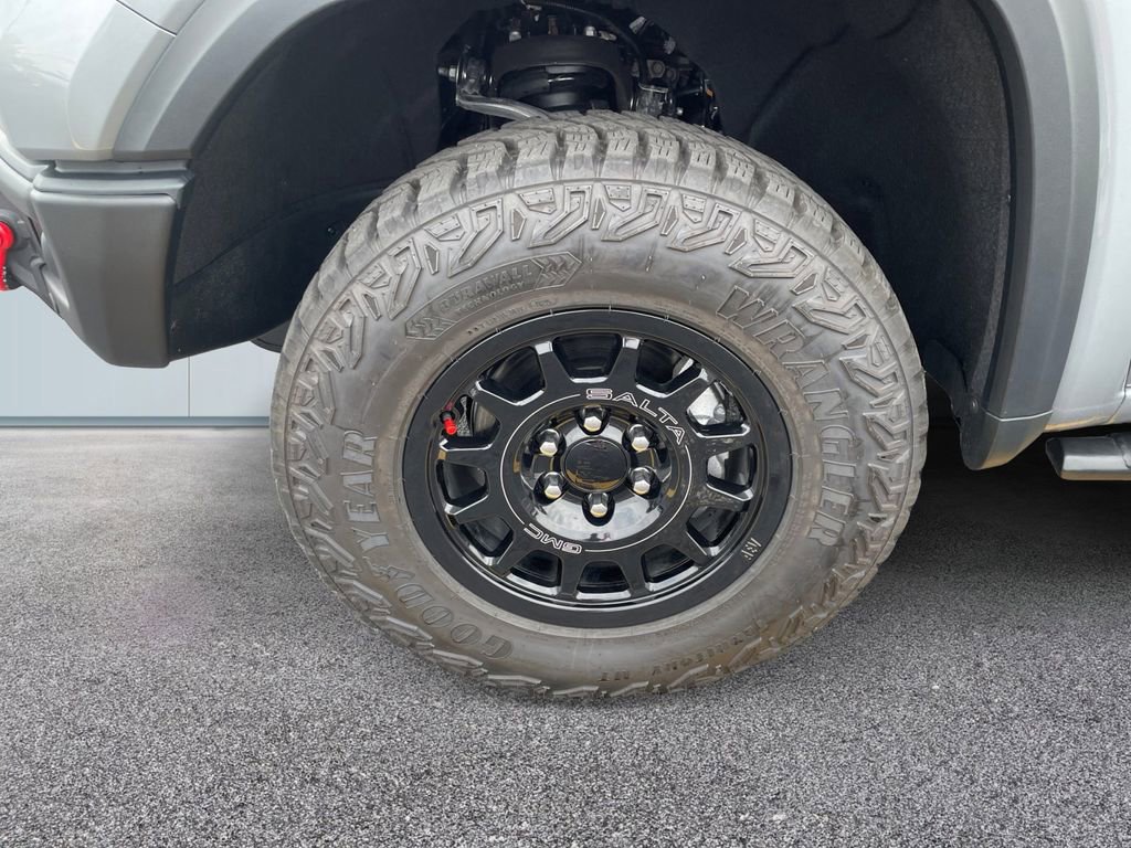Used 2025 GMC Sierra 1500 AT4X w/ AT4X AEV Edition AWD/4WD image 12