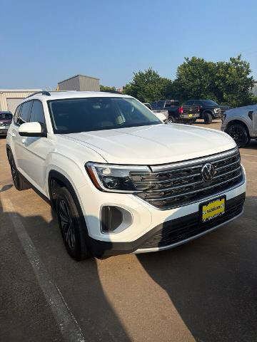 Used 2024 Volkswagen Atlas SE FWD image 1