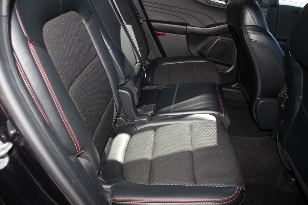 Certified 2025 Ford Escape ST-Line Select image 25