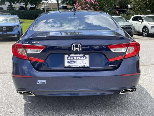 Used 2018 Honda Accord Touring image 4