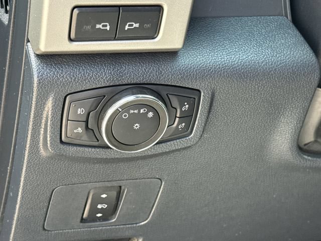 Certified 2022 Ford F350 Lariat w/ Lariat Value Package AWD/4WD image 24