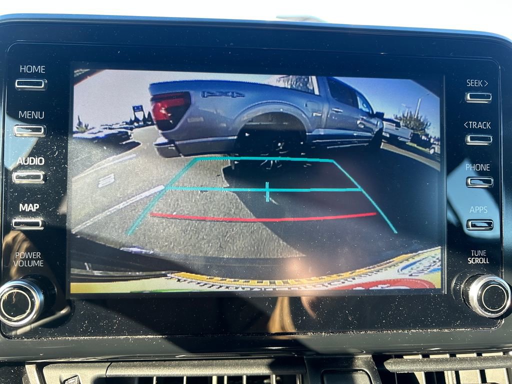 Used 2019 Toyota C-HR LE FWD image 28