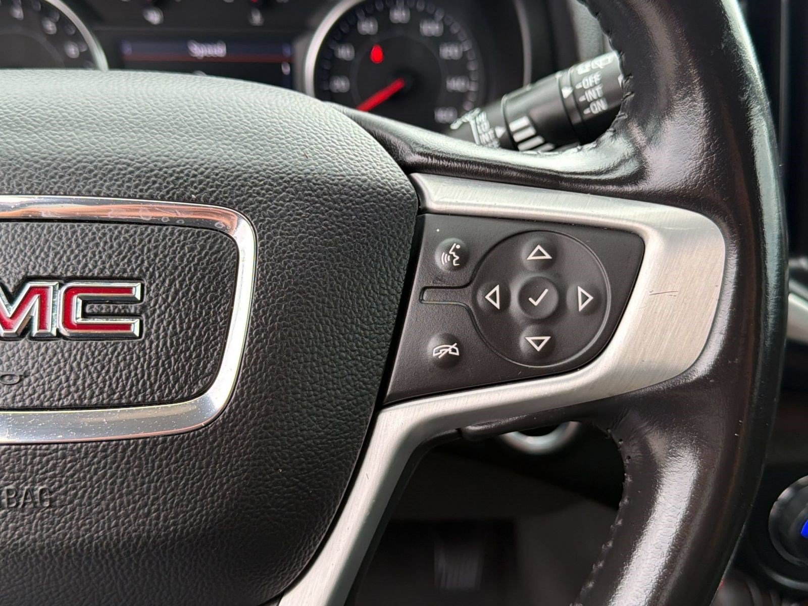 Used 2021 GMC Terrain SLT AWD/4WD image 25