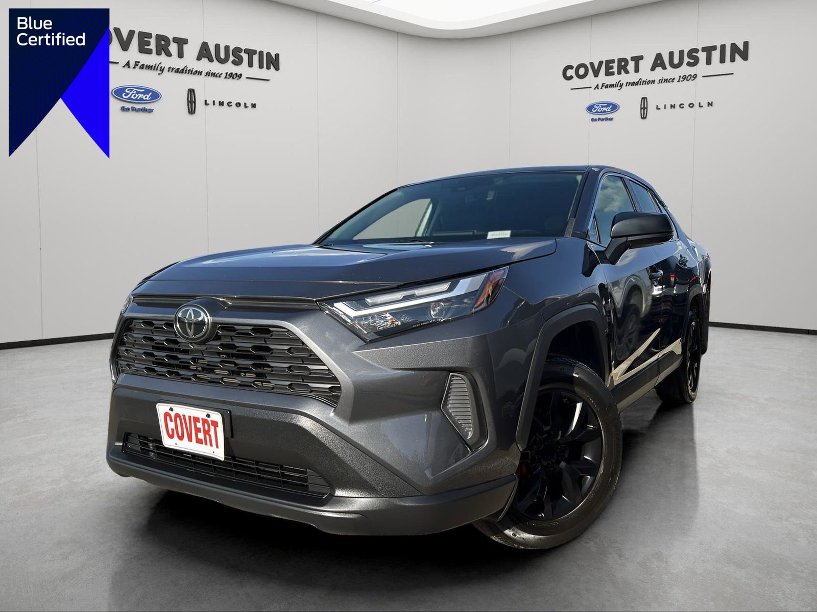 Used 2024 Toyota RAV4 LE image 1