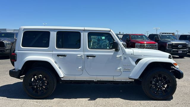 Used 2024 Jeep Wrangler Unlimited Sahara AWD/4WD image 2