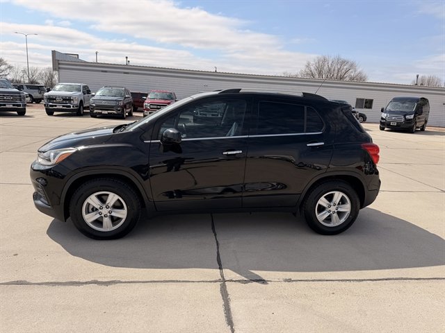 Used 2018 Chevrolet Trax LT w/ Driver Confidence Package image 2