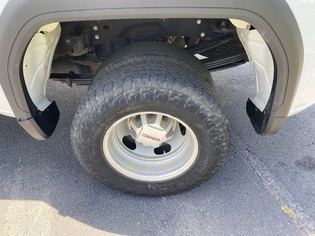 Used 2024 GMC Sierra 3500 Pro AWD/4WD image 30