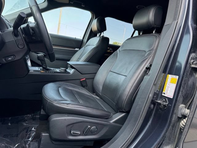 Certified 2017 Ford Explorer Limited AWD/4WD image 5