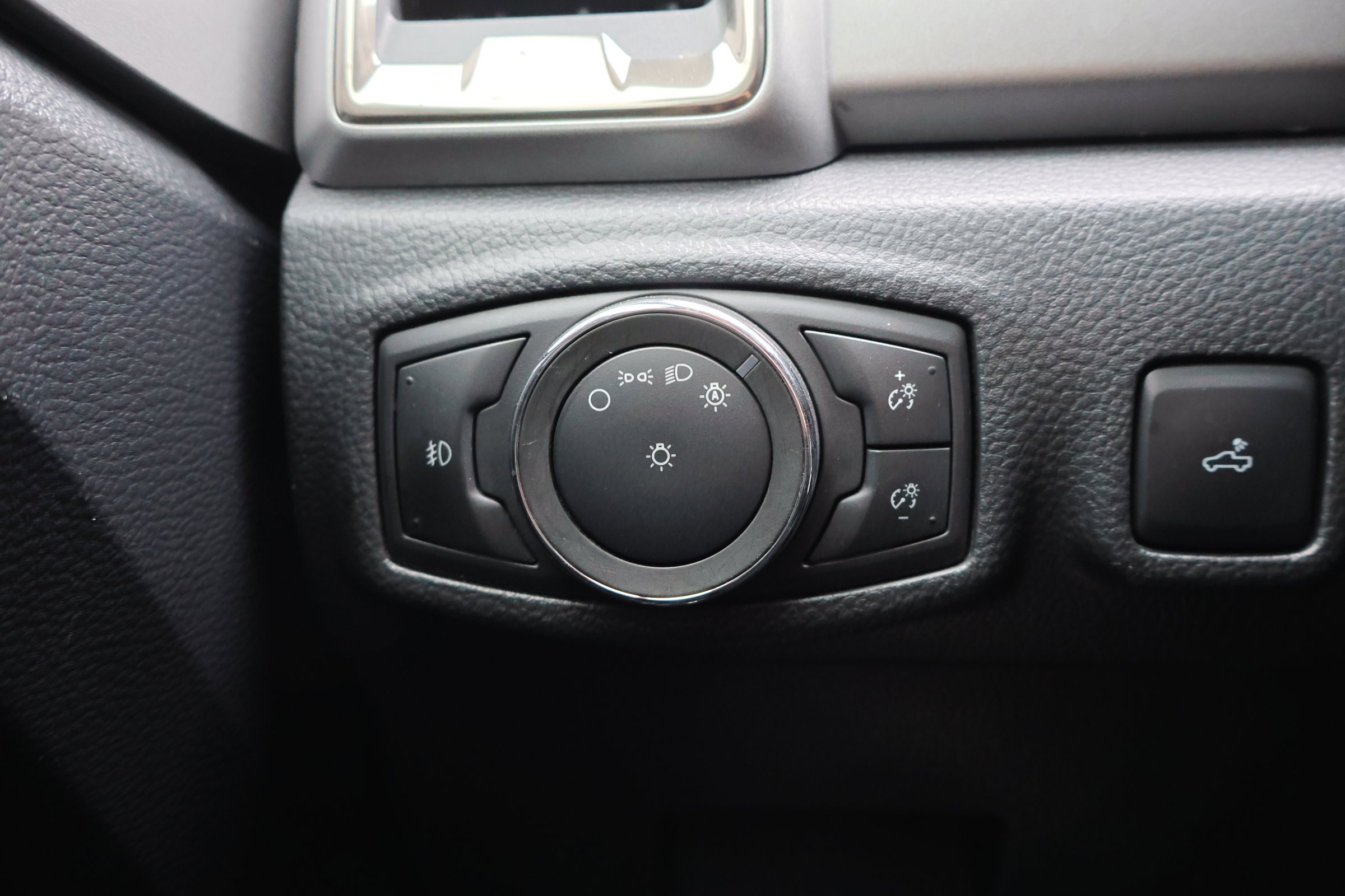 Certified 2020 Ford Ranger XLT w/ Equipment Group 302A Luxury image 19