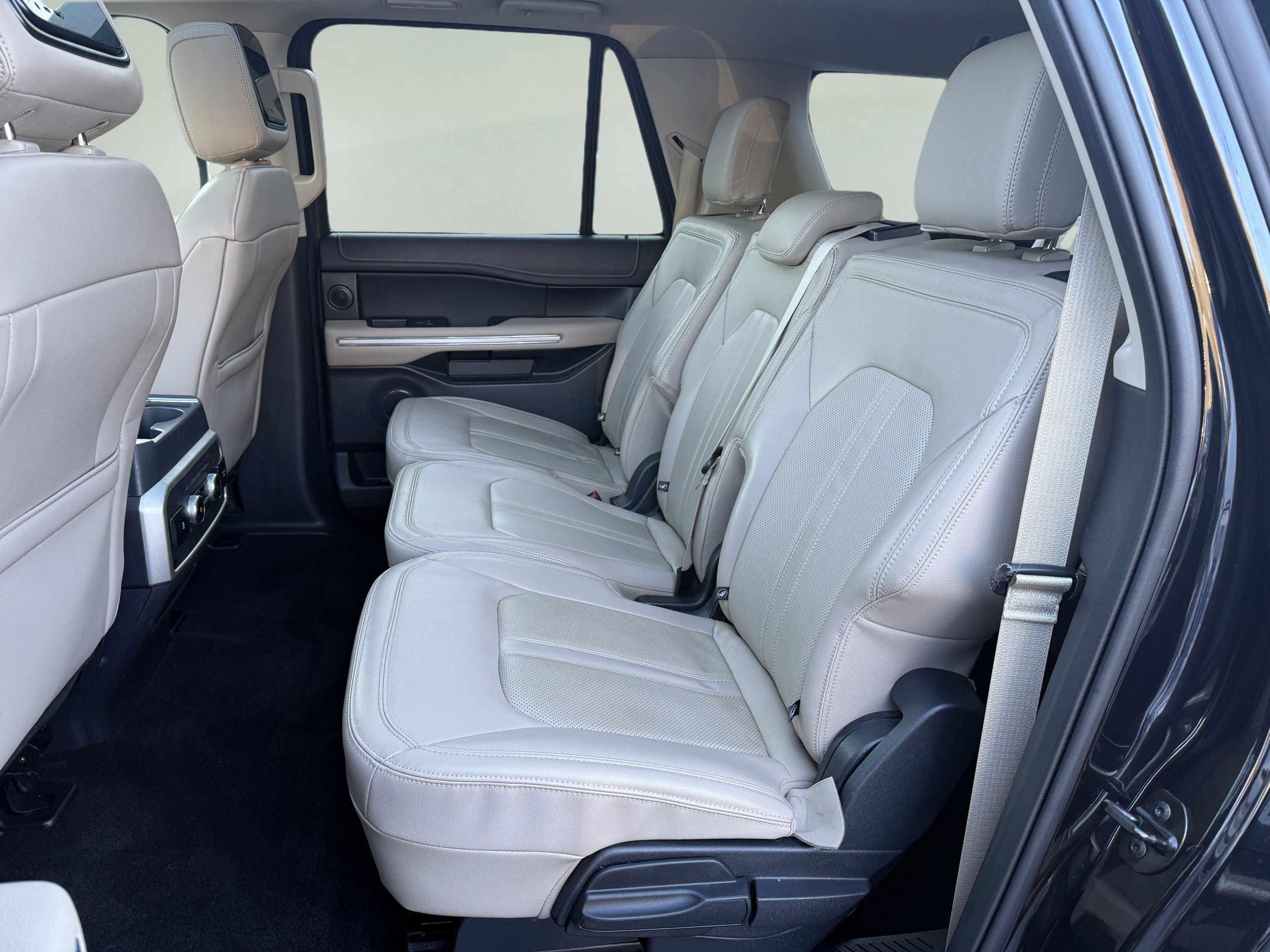 Certified 2023 Ford Expedition Max Limited image 10