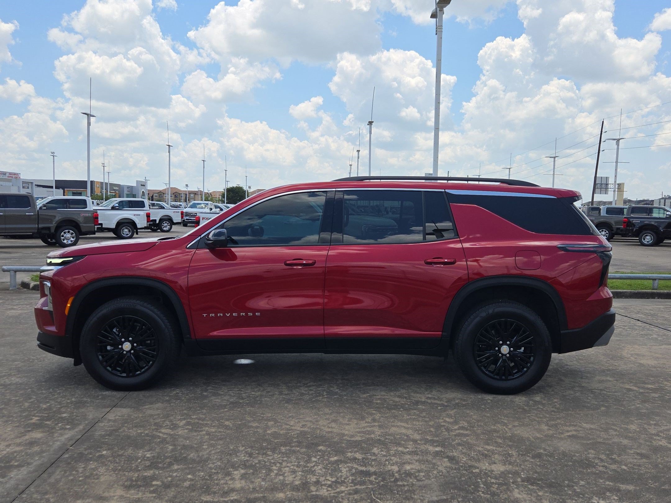Used 2026 Chevrolet Traverse LT w/ Driver Confidence Package FWD image 9