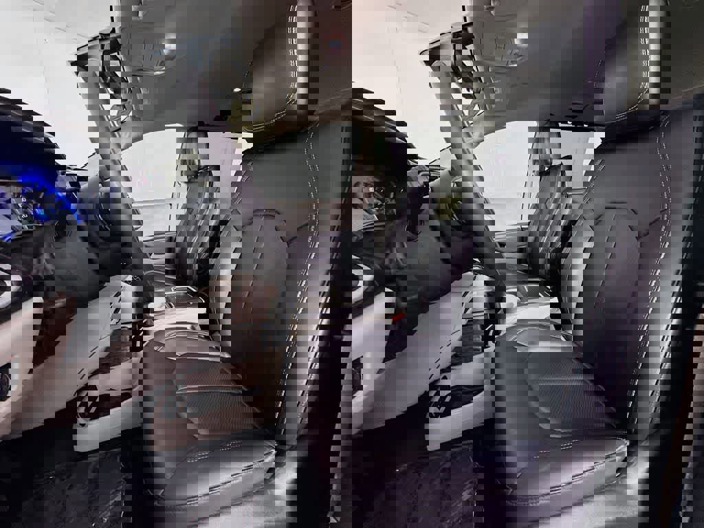 Used 2024 Chrysler Pacifica Touring-L image 15