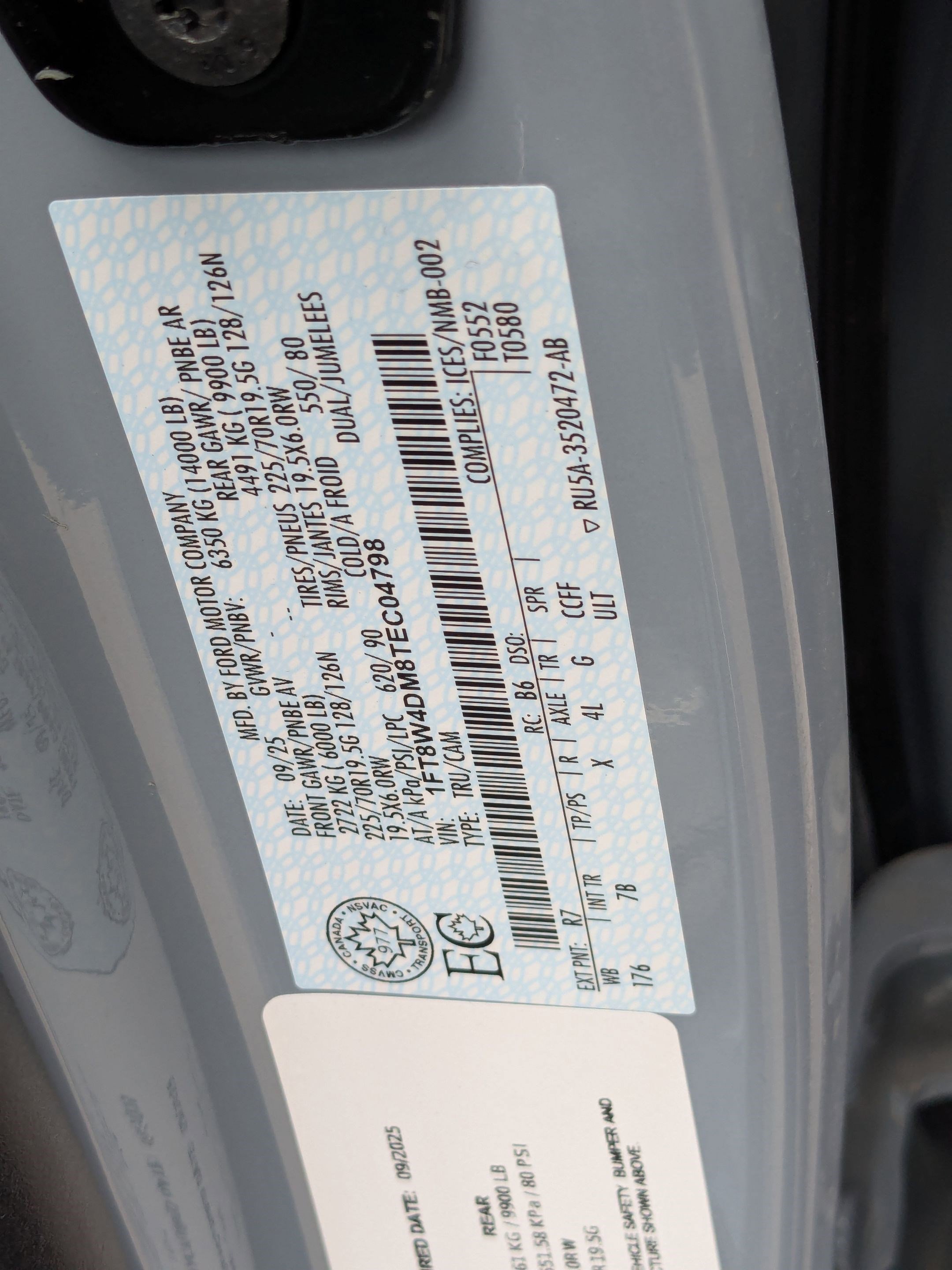 Certified 2026 Ford F450 Platinum w/ FX4 Off-Road Package AWD/4WD image 39